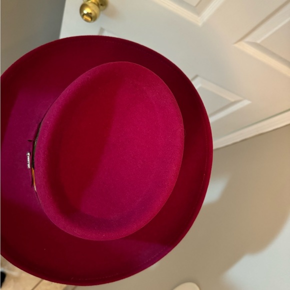 Hat - Picture 3 of 12